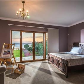 8 bedroom luxury villa with pool near Koutsounari, sleeps 16